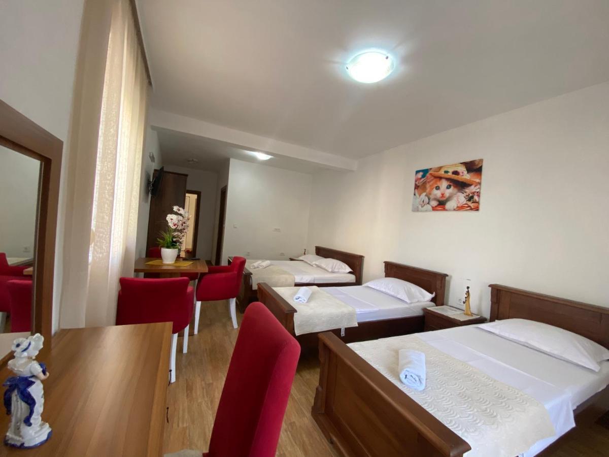 Robi Apartments Ülgün Dış mekan fotoğraf